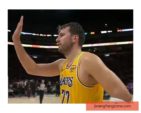 阿德巴约谈东契奇狂砍60分感受无解模式想突破80分难度